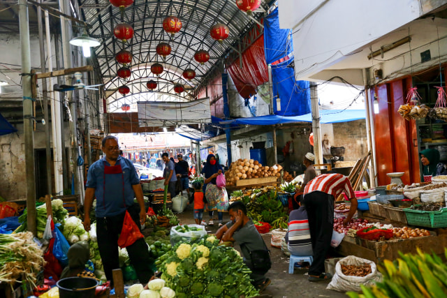 Suasana Pasar Peunayong, Banda Aceh di tengah pandemi COVID-19. Foto: Suparta/acehkini