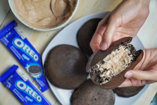 Yuk, kreasikan cemilan kekinian Dorayaki Oreo. Foto oleh @kulinerkotapontianak