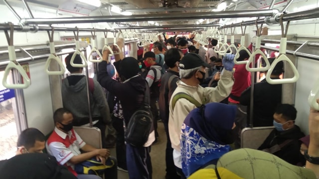 KRL Tanah Abang arah Sudirman/Bogor. Foto: Istimewa
