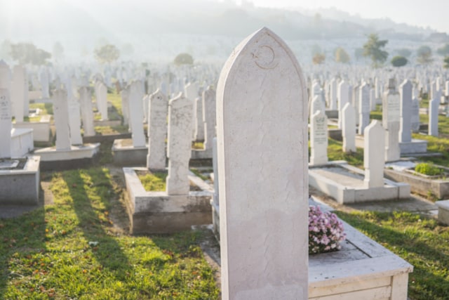 Ilustrasi pemakaman Islam. Foto: Shutter Stock