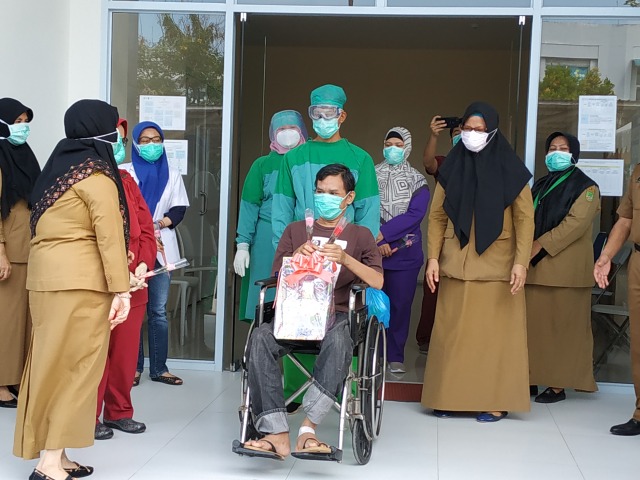 Ardiansyah saat dipulangkan dari RSUD Embung Fatimah Kota Batam. Foto: Rega/kepripedia.com