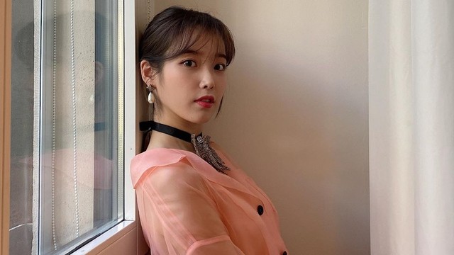 Penyanyi Korea Selatan, IU. Foto: Instagram/dlwlrma