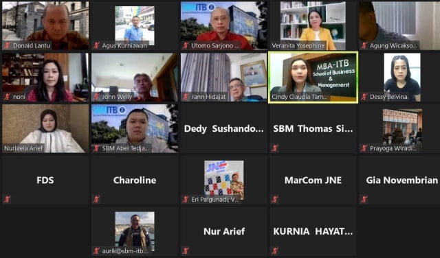 Kiat Blue Bird, Airasia dan JNE Bertahan saat Pandemi dan Hadapi New Normal