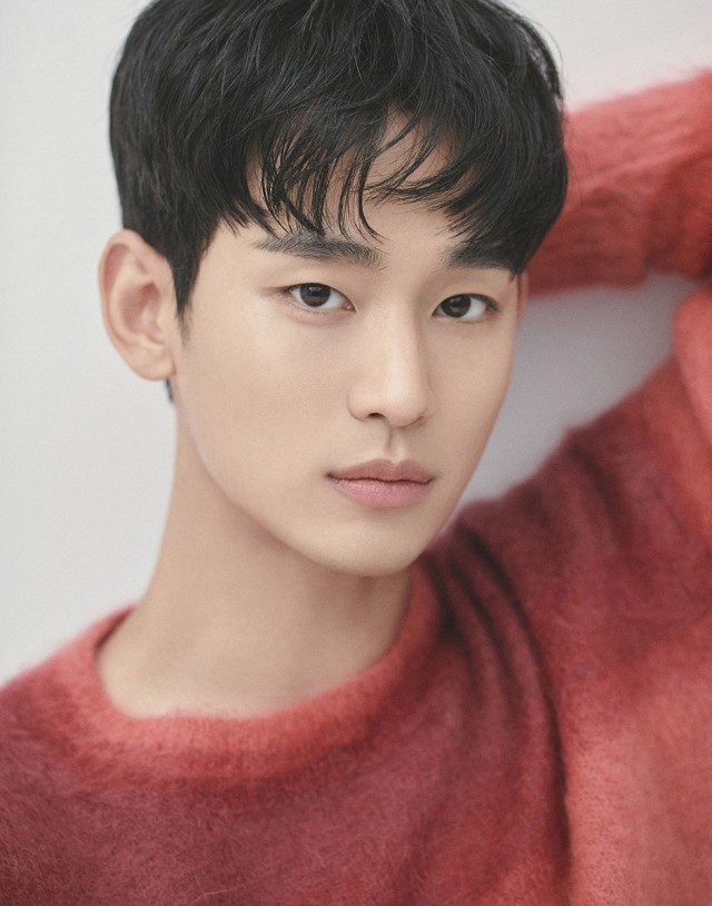 Aktor Kim Soo Hyun Foto: Gold Medalist