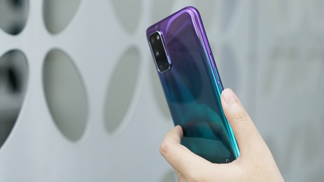 Oppo A92 Aurora Purple. Foto: Oppo