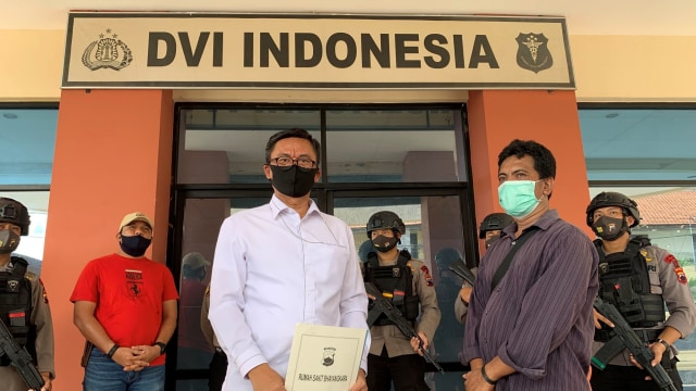 Dirreskrimum Polda Jawa Tengah, Kombes RY Wihastono Yoga Pranoto di RS Bhayangkara Semarang. Foto: Afiati Tsalitsati/kumparan