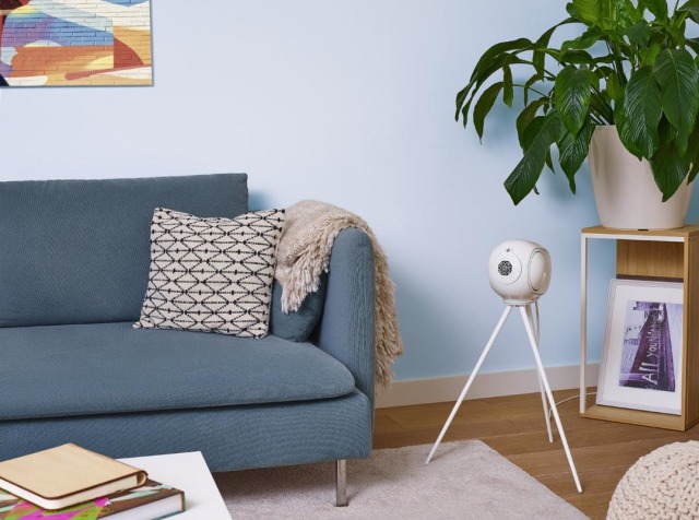 V2 Indonesia memperkenalkan audio asal Perancis Devialet ke Indonesia