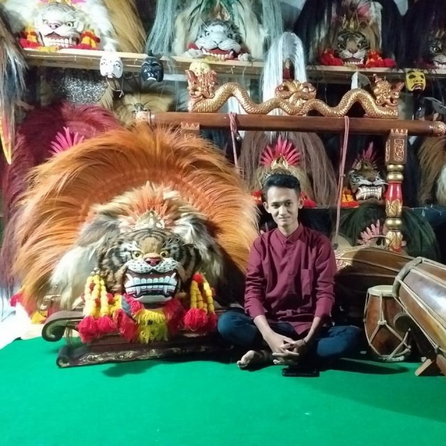 Pimpinan salah satu Paguyuban Seni Barongan Blora, saat beri keterangan. Rabu (24/06/2020)