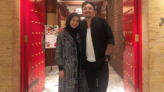 Laudya Cynthia Bella dan suami, Engku Emran. Foto: Instagram/@laudyacynthiabella