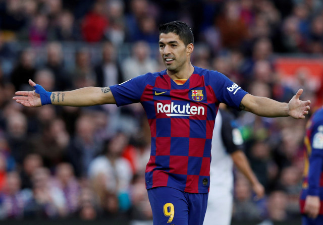 Luis Suarez, pemain Barcelona. Foto: REUTERS/Albert Gea/File Photo