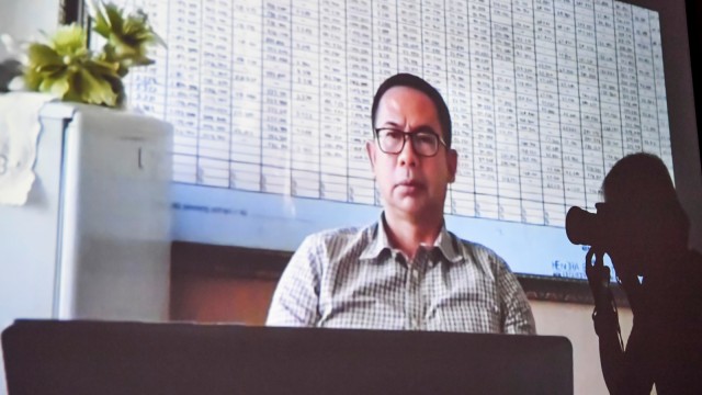 Tubagus Chaeri Wardana menjalani sidang tuntutan yang disiarkan secara "live streaming" di Gedung KPK, Jakarta, Senin (29/6). Foto: Nova Wahyudi/Antara Foto