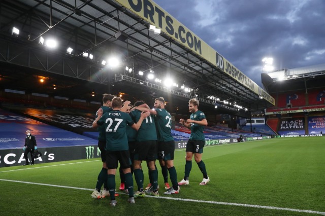 Burnley saat kalahkan Crystal Palace di Premier League 2019/20. Foto: Catherine Ivill/Pool via REUTERS