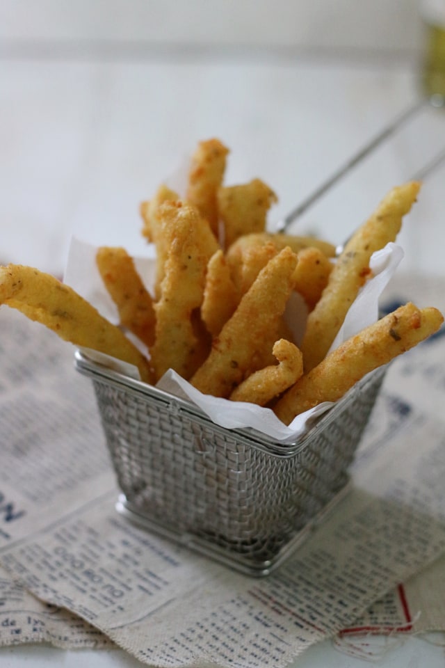 Ilustrasi camilan anak stik kentang keju yang renyah dan nikmat. Foto: Shutterstock