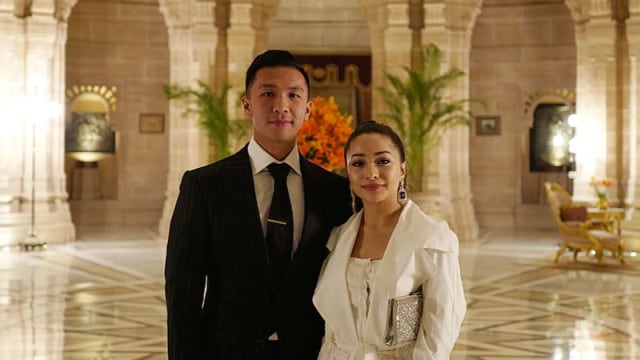 Nikita Willy dilamar oleh kekasihnya, Indra Priawan. Foto: Instagram/@indpriw