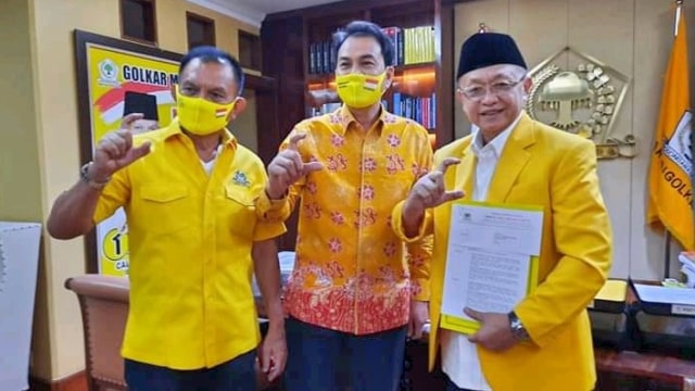 Cek Endra memegang rekomendasi partai yang dipimpinnya di Provinsi Jambi. Foto: Ist