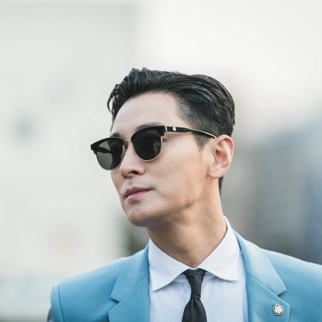 Dok. Keyeast Entertainment