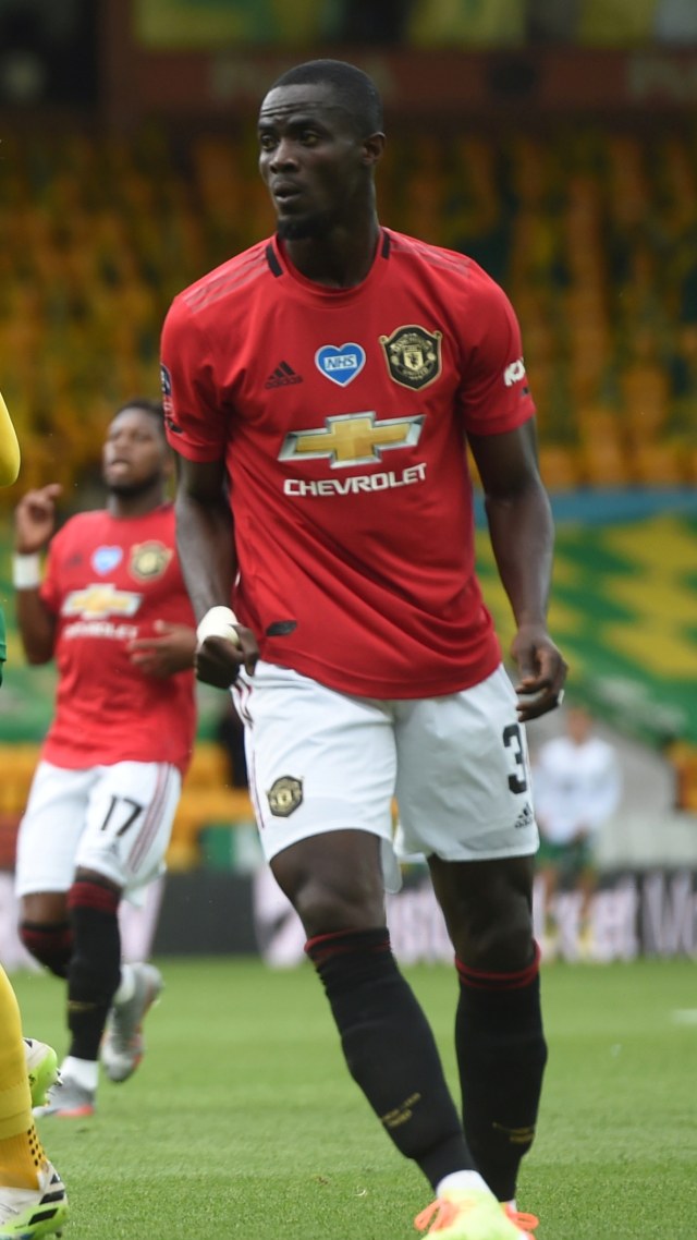 Pemain Manchester United Eric Bailly. Foto: Joe Giddens/Pool via REUTERS