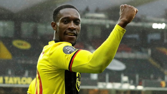 Pemain Watford Danny Welbeck berselebrasi merayakan gol pada Liga Premier melawan Norwich City, di Vicarage Road, Watford, Inggris. Foto: Matt Dunham/Pool via REUTERS