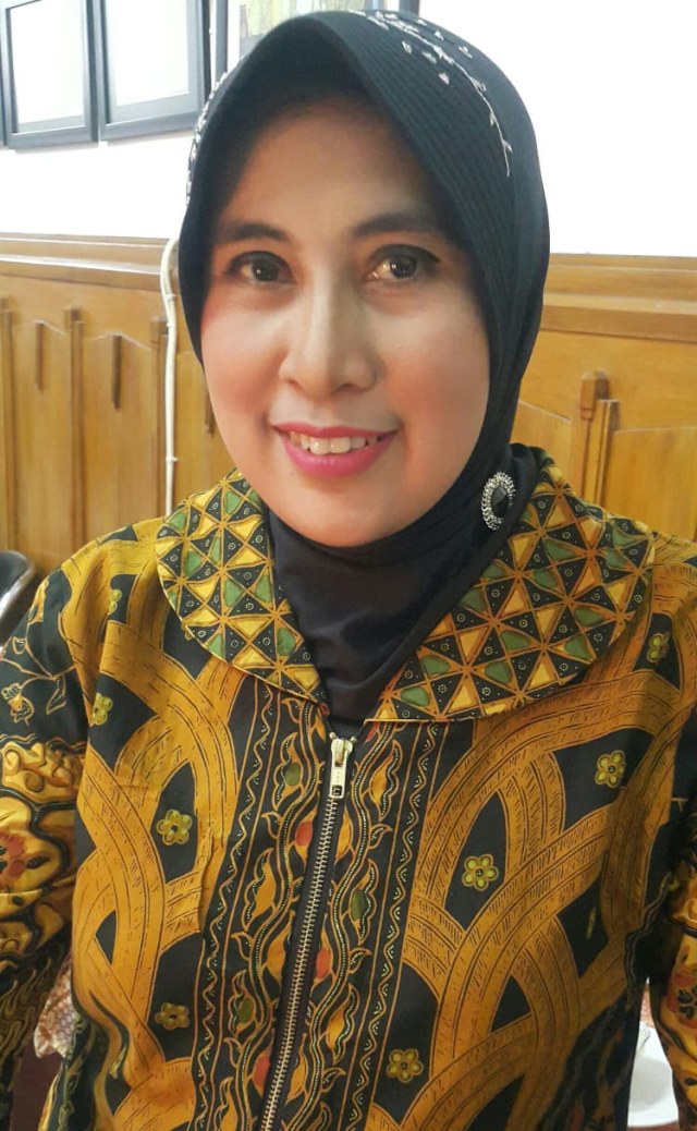 Peneliti dan dosen IPB University, Prof Dyah Iswantini Pradono yang menemukan obat hipertensi. Foto: Humas Biro Komunikasi IPB 
