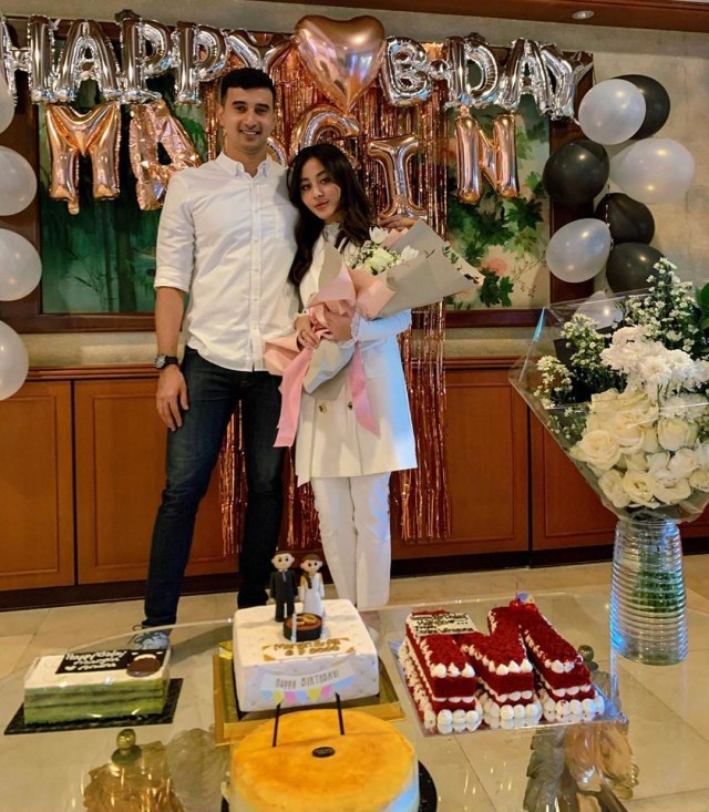 Ali Syakieb dan Margin Wieheerm dikabarkan lamaran. Foto: Instagram/@marginw