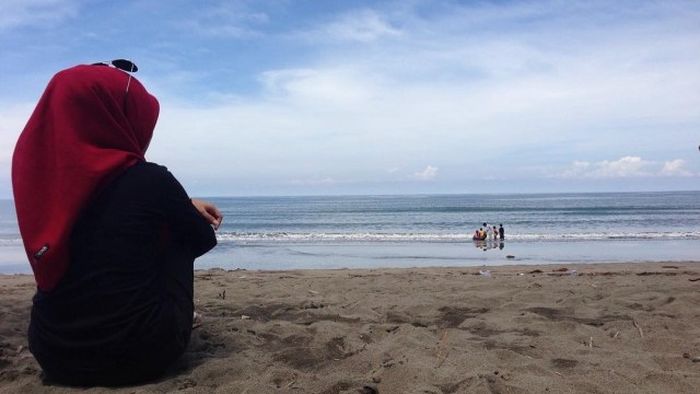 Objek wisata Pantai Lombang-lombang di Kecamatan Kalukku, Mamuju, Sulawesi Barat. Foto: Dok. Istimewa