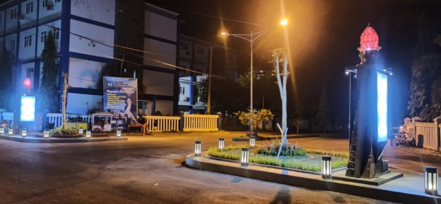 Potret pulau lalu lintas, spot foto instagramobile baru dan kongkow di Majalengka, Jawa Barat. (Oki Kurniawan)