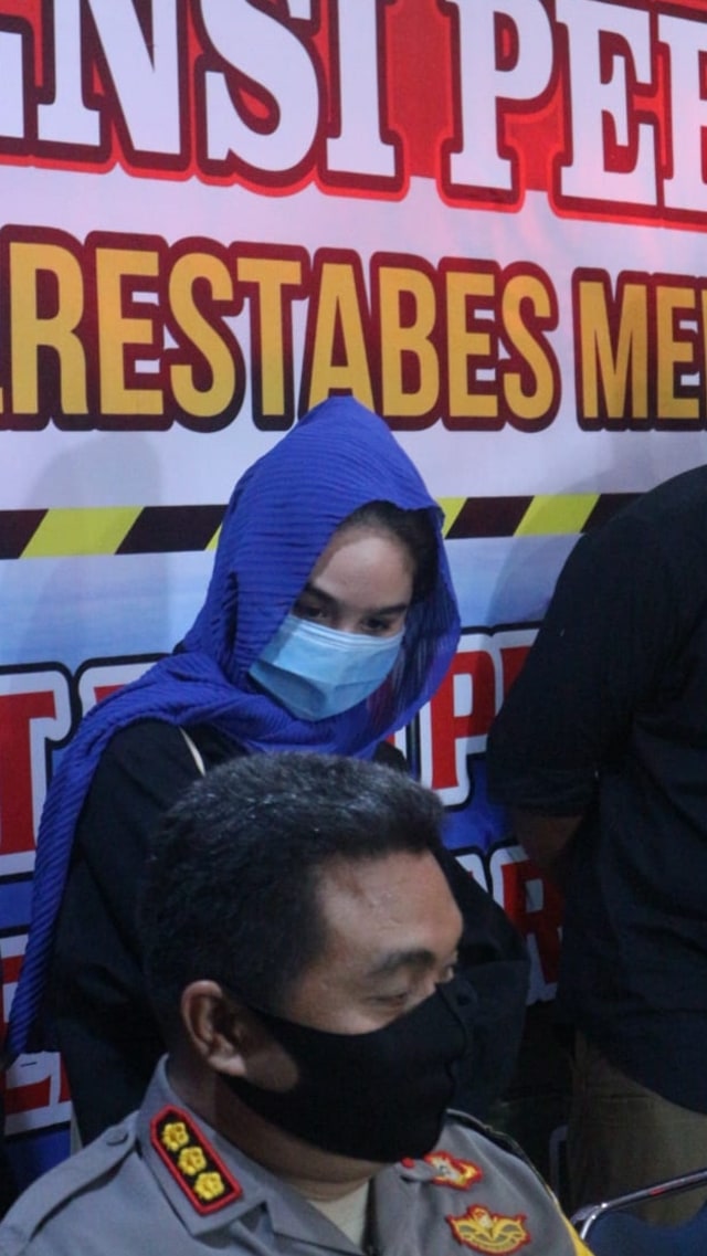 Konferensi pers Kapolrestabes Medan soal dugaan prostitusi artis Hana Hanifah. Foto: Rahmat Utomo/kumparan