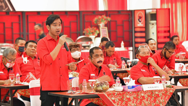 Gibran dan Rudy Hadyatmo di DPD PDIP Jateng. Foto: Istimewa