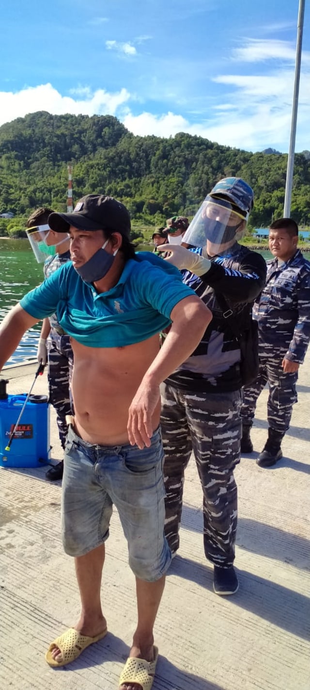 ABK Kapal Vietnam yang diamankan TNI AL. Foto: Dok. Dispen Lantamal IV.