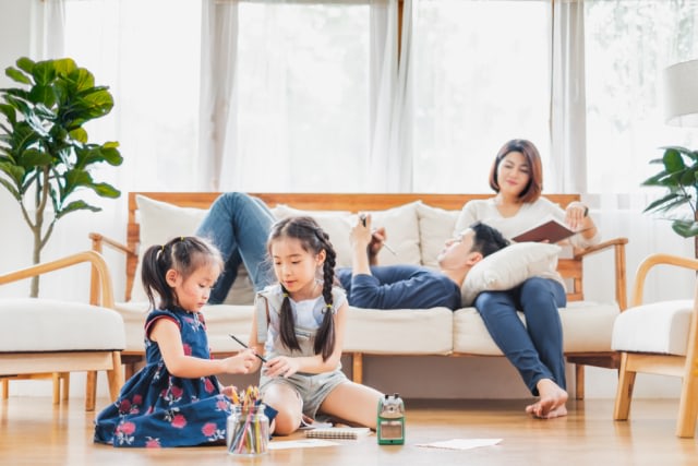 Ilustrasi kumpul keluarga di rumah Foto: Shutterstock