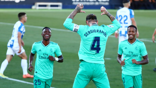 Selebrasi pemain Real Madrid usai mencetak gol ke gawang Leganes pada lanjutan La Liga Spanyol di Stadion Butarque, Leganes, Spanyol. Foto: Sergio Perez/REUTERS