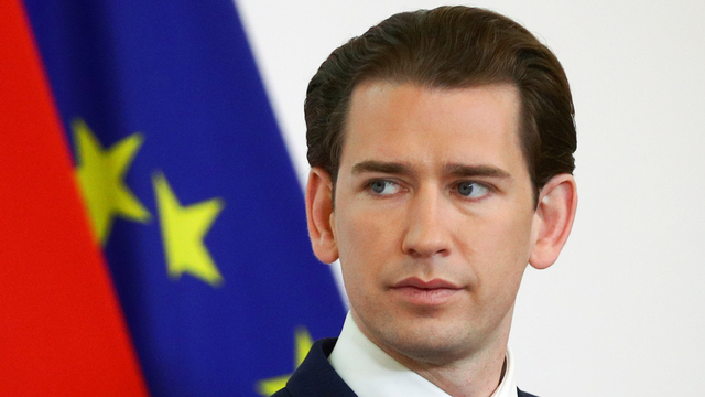 Eks Kanselir Austria Sebastian Kurz berbicara dalam konferensi pers, di Wina, Austria, 21 Juli 2020. Foto: Lisi Niesner/REUTERS