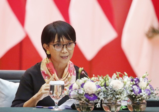Menlu Retno Marsudi dalam konpers virtual Kemlu Kamis (23/7) Foto: Dok. Kemenlu