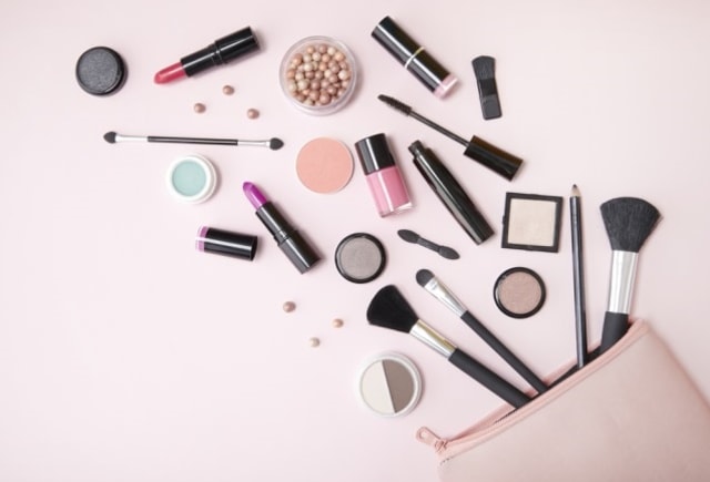 Ilustrasi kosmetik. Foto: Shutterstock