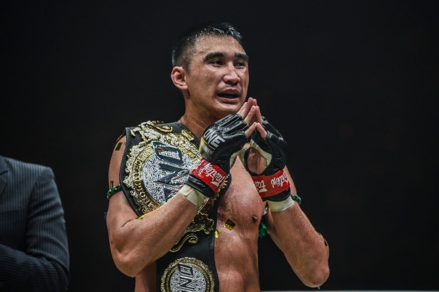 Petchmorakot Petchyindee Academy merupakan Juara Dunia ONE Featherweight Muay Thai (ONE Championship)