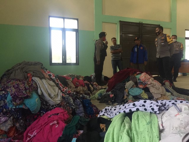 Tumpukan pakaian dalam yang dicuri dan dikoleksi ST.(FOTO: Dokumen Polres Kobar)