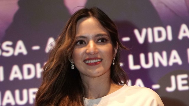 Artis Nia Ramadhani saat hadi di konferensi pers Konser Donasi Virtual Kreasi di Epicentrum, Jakarta. Foto: Dok. Ronny