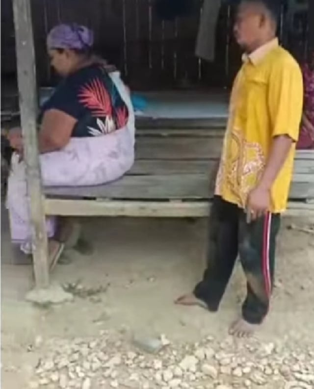 Viral video seorang ayah kesal anaknya diluluskan padahal tidak mengikut ujian. (Foto: Instagram/Tangkapan Layar @makassar_iinfo).