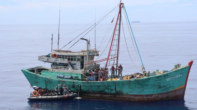 Bakamla Sergap Kapal Nelayan Vietnam di Perairan Natuna. Foto: Bakamla