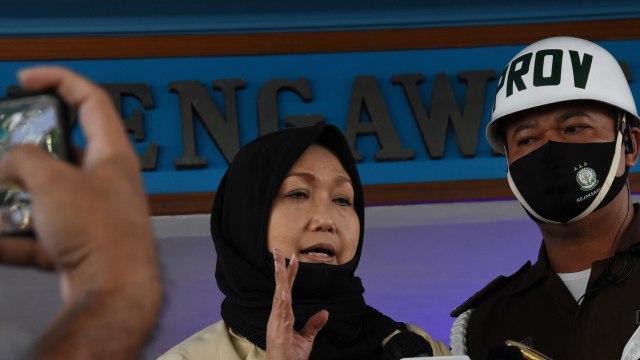 Pengacara dari buronan kasus korupsi pengalihan hak tagih (cessie) Bank Bali Djoko Tjandra, Anita Kolopaking usai menjalani pemerikaan di Gedung Jaksa Agung Muda Pengawasan Kejagung, Jakarta. Foto: Indrianto Eko Suwarso/ANTARA FOTO