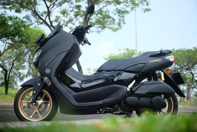 Tampilan samping all new Yamaha NMax. Foto: Bangkit Jaya Putra/kumparan