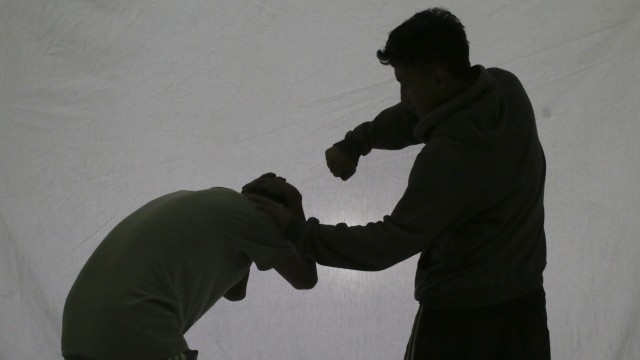 Ilustrasi pemukulan. Foto: Dicky Adam Sidiq/kumparan