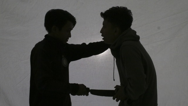 Ilustrasi penusukan. Foto: Dicky Adam Sidiq/kumparan