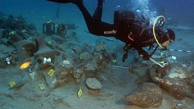 Foto: Parthenon of shipwrecks | dok. Archaeology Wiki