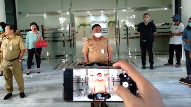 Gubernur Sulawesi Utara Olly Dondokambey