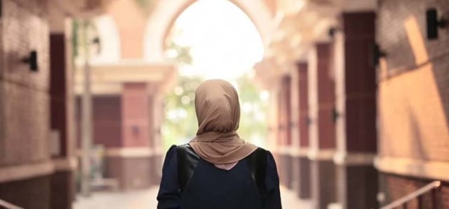 Ilustrasi perempuan berhijab. Foto: Shutterstock
