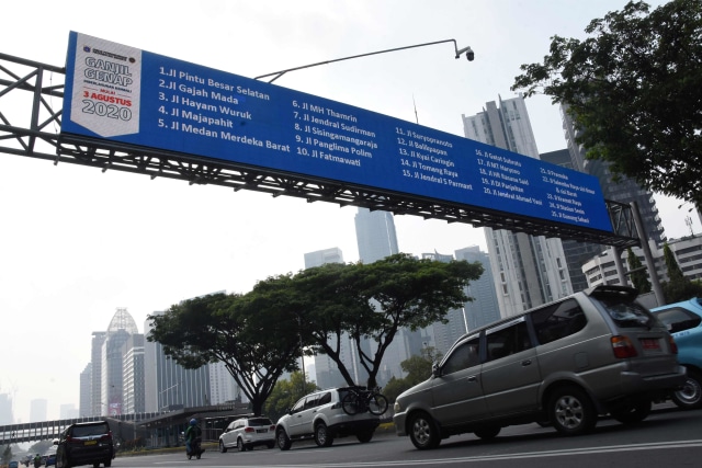 Ilustrasi ganjil-genap. Foto: Indrianto Eko Suwarso/Antara Foto