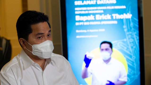 Menteri BUMN Erick Thohir berkunjung ke Laboratorium Bio Farma di Bandung, Jawa Barat, Selasa (3/8/2020). Foto: Dok. Kementerian BUMN