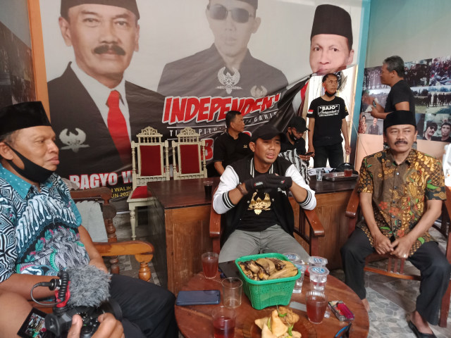 Pasangan Independen Bagyo Wahyono dan FX Supardjo (Bajo) telah menyiapkan strategi khusus untuk menghadapi putra Presiden Indonesia, Gibran Rakabuming Raka di Pilkada Solo 2020