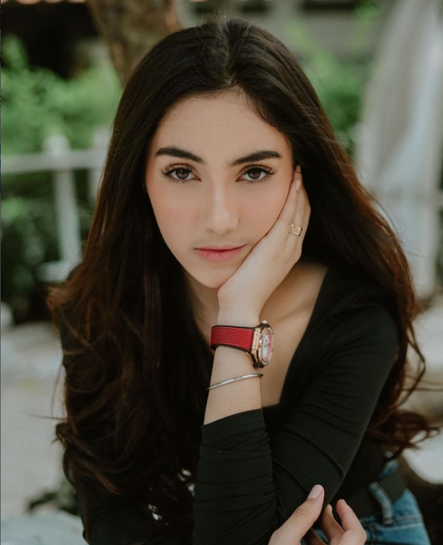 Syahra Larez. Foto: Instagram /@syahralarez_new